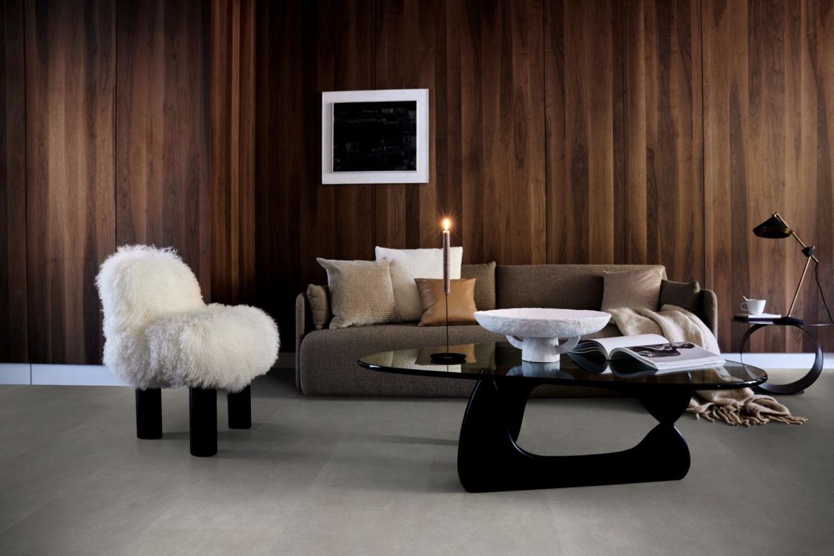 Breng een stoere uitstraling in uw woning met de vtwonen PVC vloer uit de populaire collectie.