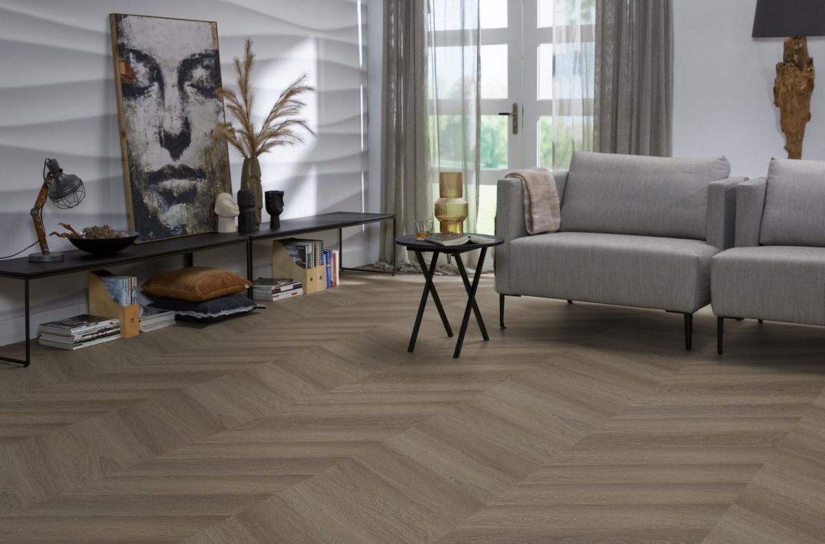 YUP Fulham Chevron Brown click PVC