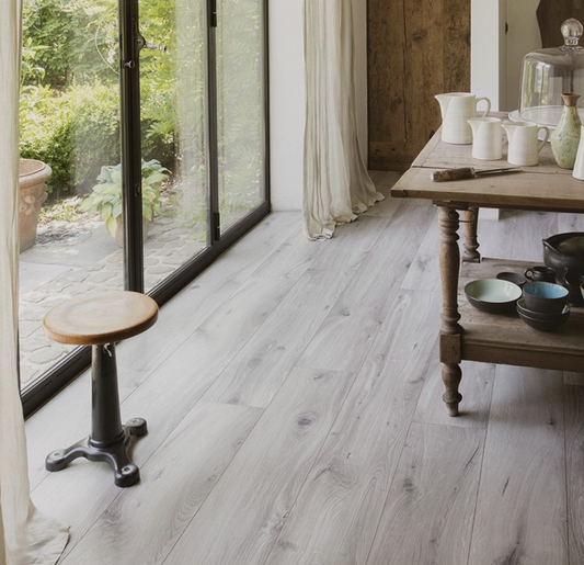 Berry Alloc - Glorious GYANT XL LICHT GRIJS DECOR B1104 9mm Laminaatvloer