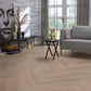 Dankzij de onderhoudsvriendelijke en duurzame eigenschappen is de Merton Herringbone Dark Oak plak PVC een uitstekende keuze voor zowel woon- als werkruimtes.
